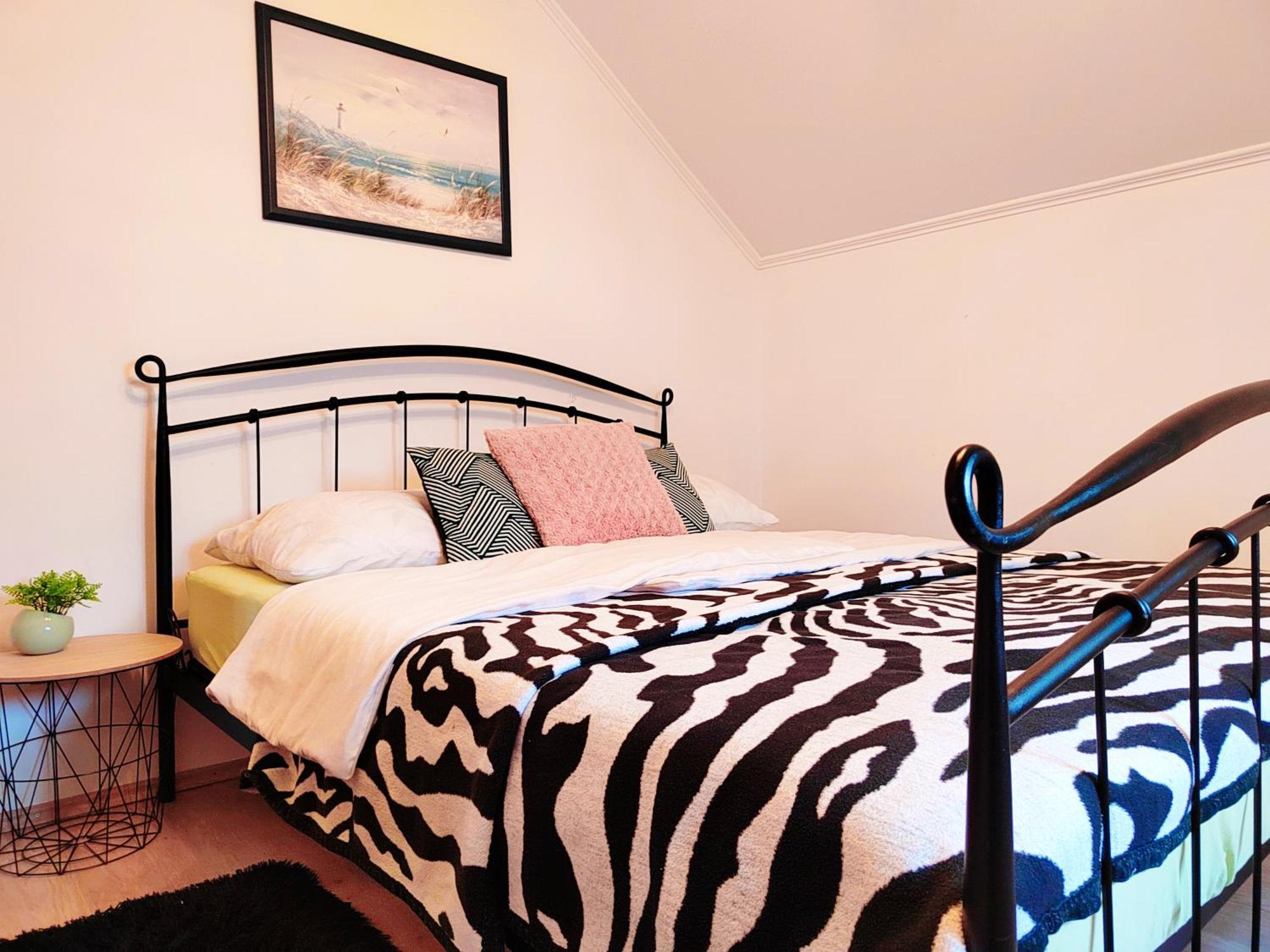Zagreb, Apartman Jezz Esterno foto
